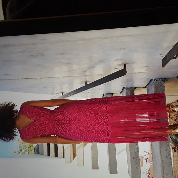 2 tone lace overlay party dress - Picture 3 of 4